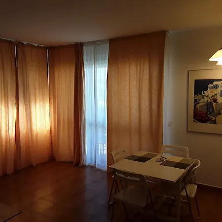 Apartment Playa De Las Cucharas *